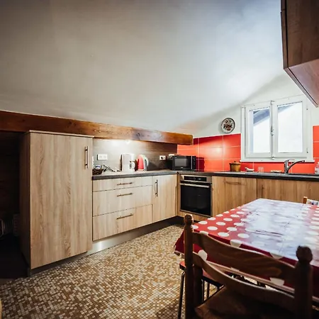 Reine Des Pres 2 Apartment *