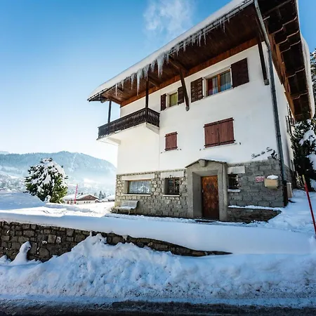 Apartment Reine Des Pres 2 *